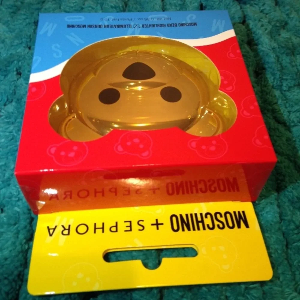 Sephora + Moschino Bear Highlighter. Limited